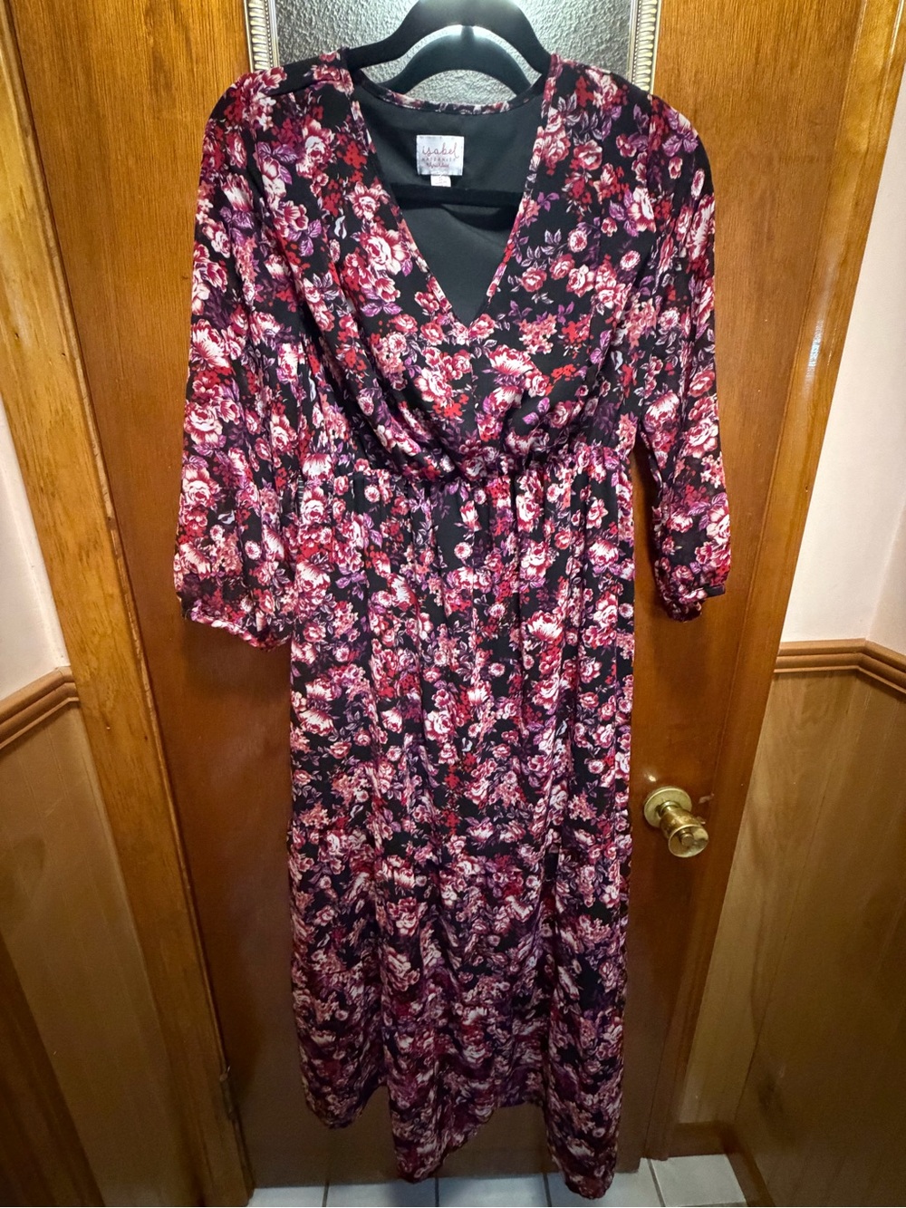 Floral V-Neck Maxi Dress in Black and Red -